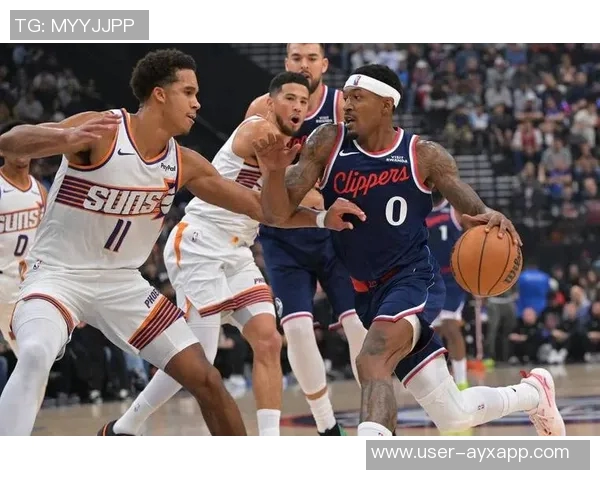 乌布雷因膝盖外侧副韧带受伤缺席明天对快船比赛将与专家会面确认伤情 乌布雷因膝盖外侧副韧带受伤缺席明天对快船比赛将与专家会面确认伤情