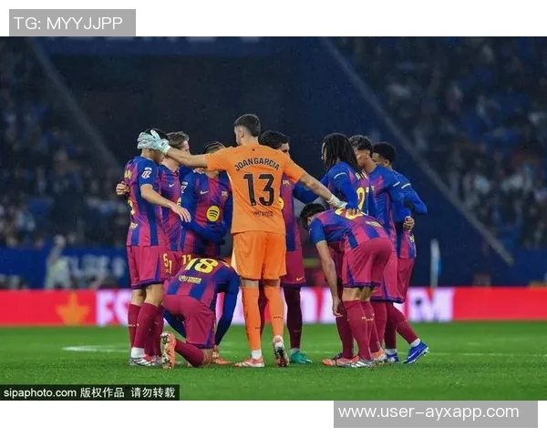 国家德比再掀波澜球迷热议赛场内外的精彩纷呈